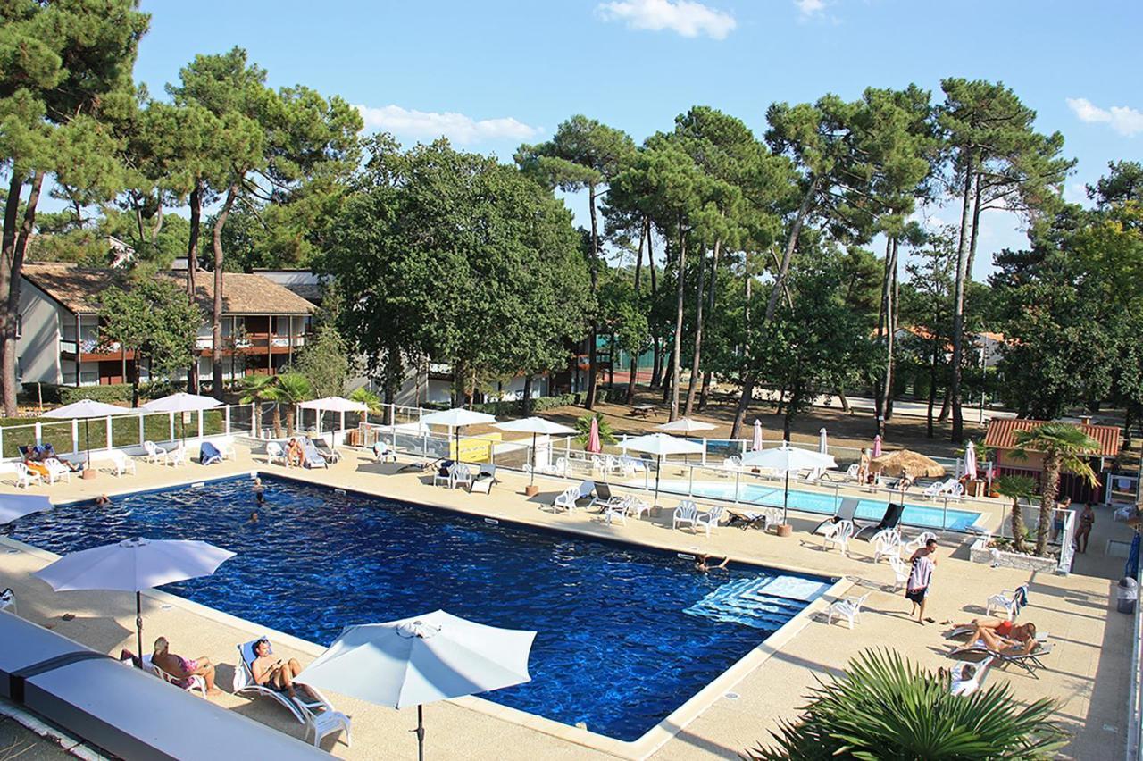 Azureva Ronce Les Bains Hotel Buitenkant foto