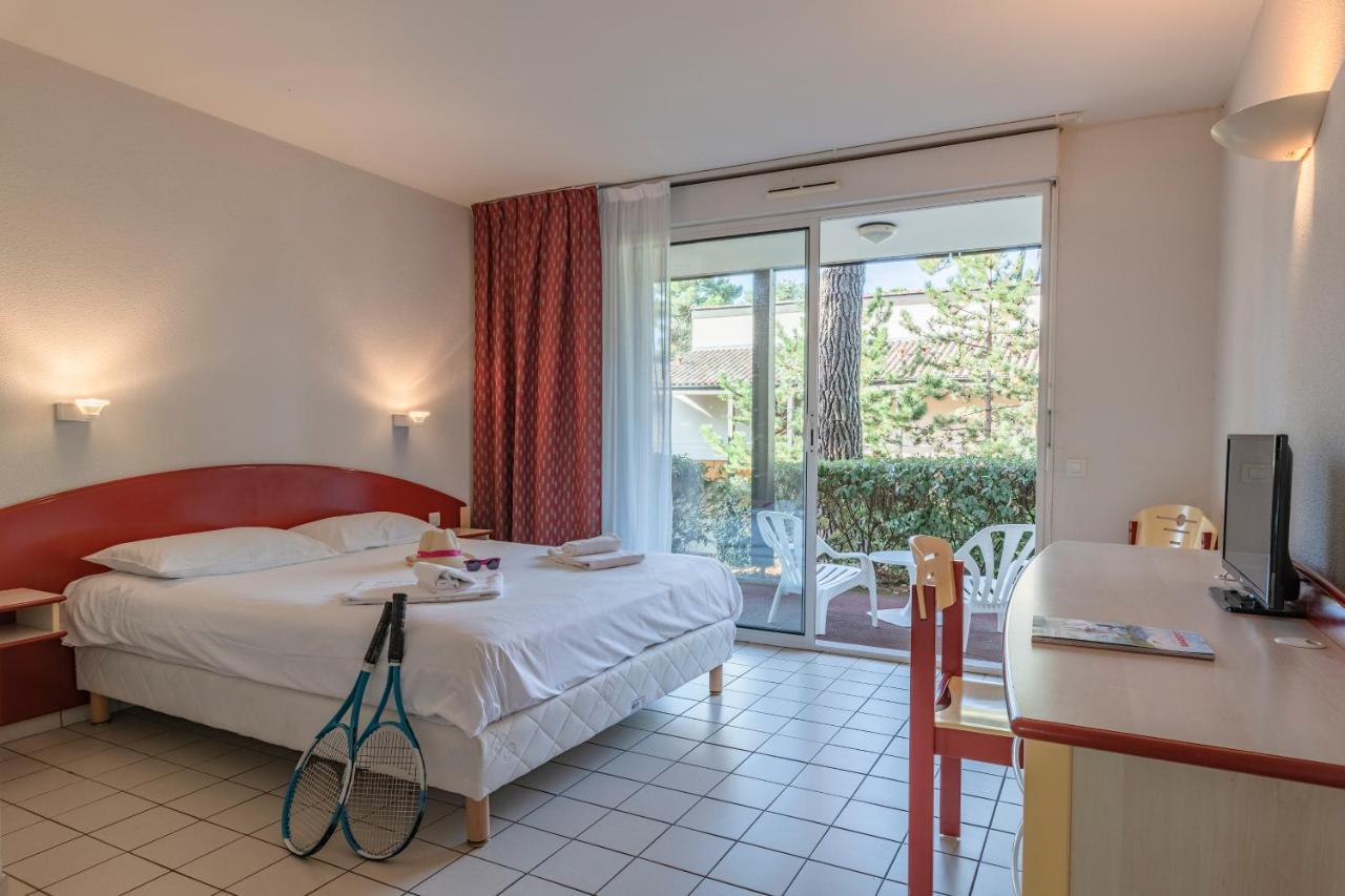 Azureva Ronce Les Bains Hotel Buitenkant foto